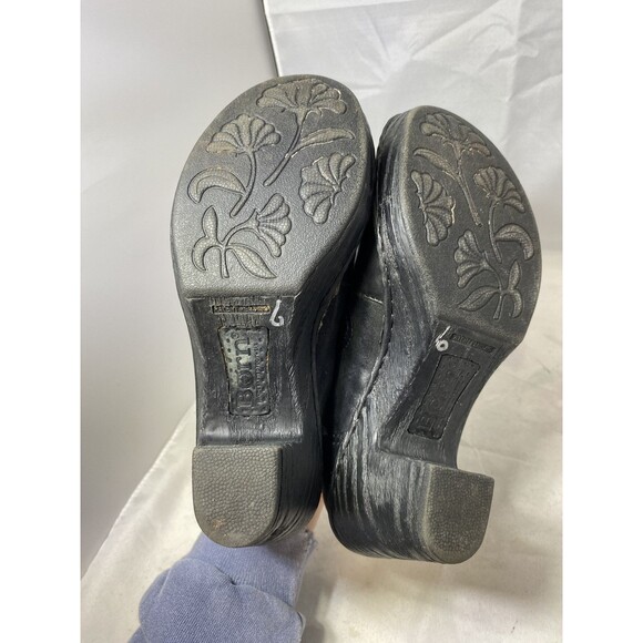 Women's BORN Black Leather Booties Mules Heels Clogs Zipper Sz 6 - Picture 6 of 10